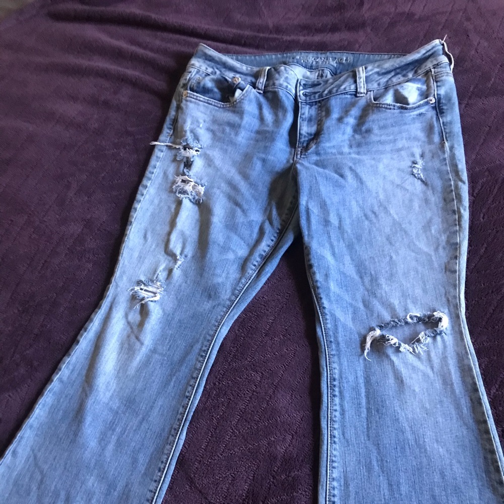 American Eagle Distressed Artist Jean